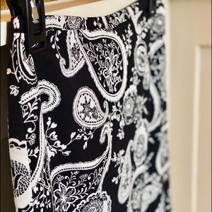 LOFT PAISLEY SILK SKIRT SIZE 0